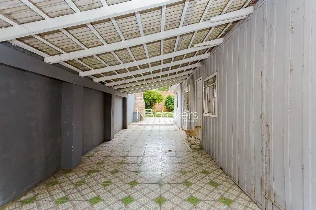 OPORTUNIDADE IMPERDÍVEL  TERRENO COM POTENCIAL PARA CONSTRUÇÃO DE SOBRADOS! - Foto 3