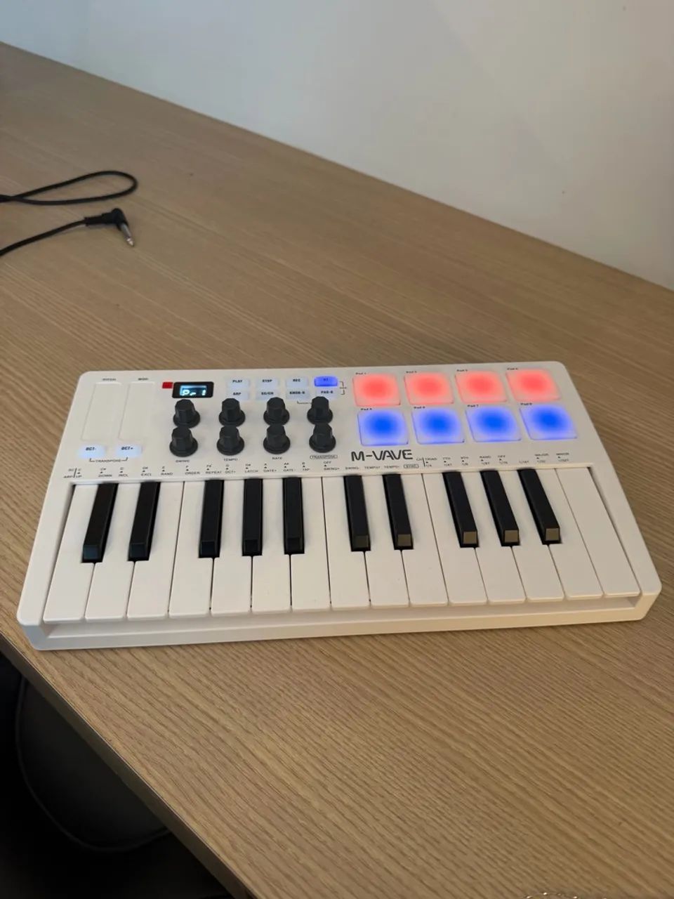 Controlador MIDI SMK25 - Foto 4