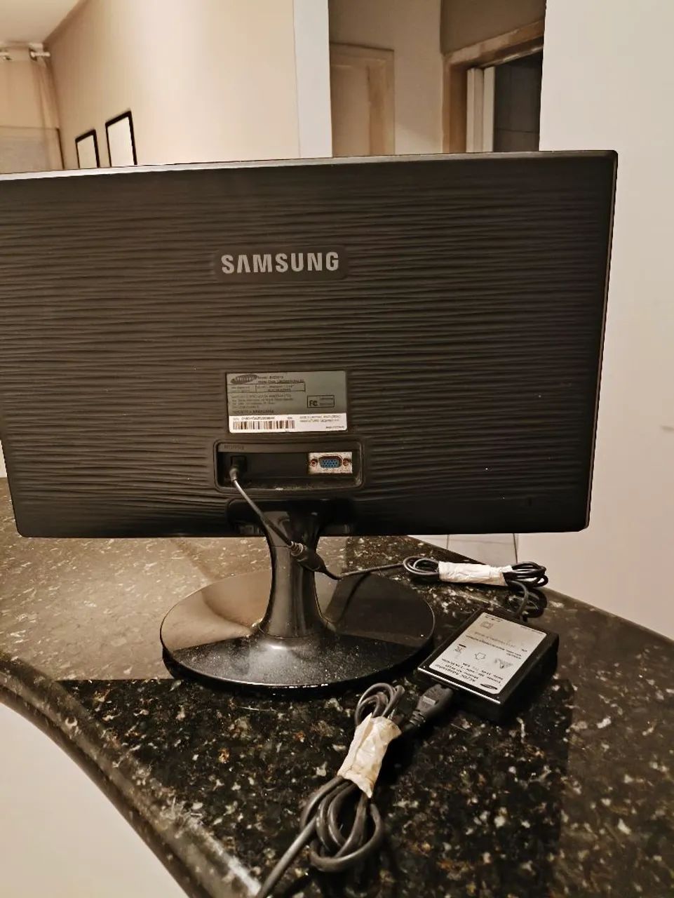 Monitor LCD 20 polegadas Samsung  - Foto 2
