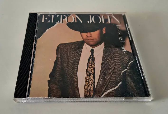 CD Elton John - Breaking Hearts - Rocket Record - Polygram - Ind. Brasileira