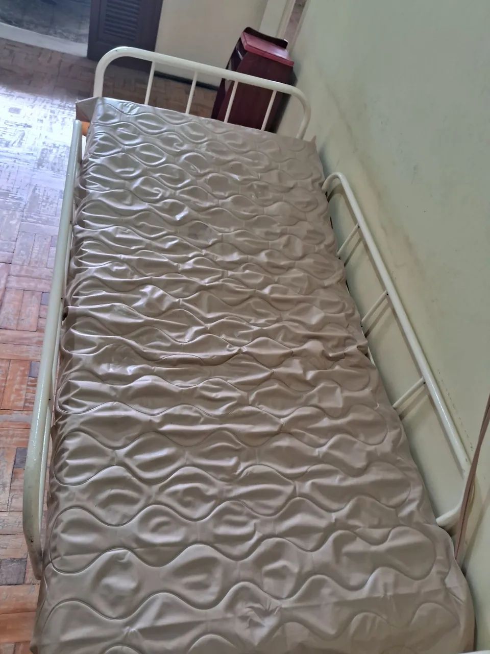 Vende-se Cama Hospitalar  - Foto 2