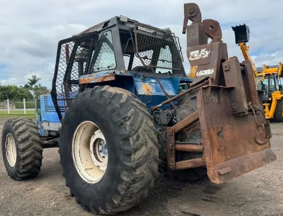 Trator New Holland  - Foto 5
