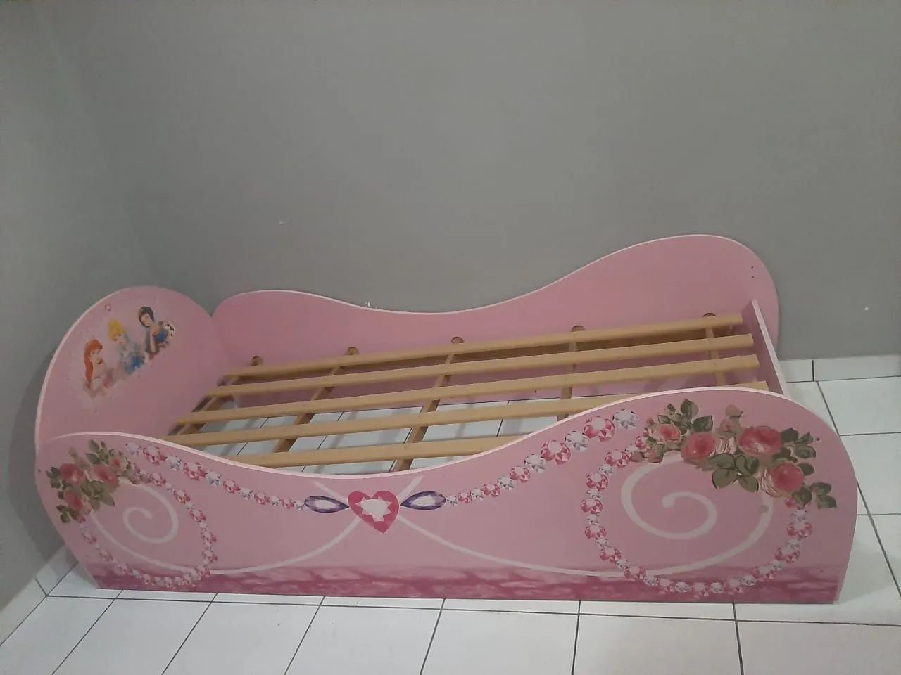 Cama infantil princesas tamanho solteiro  - Foto 4