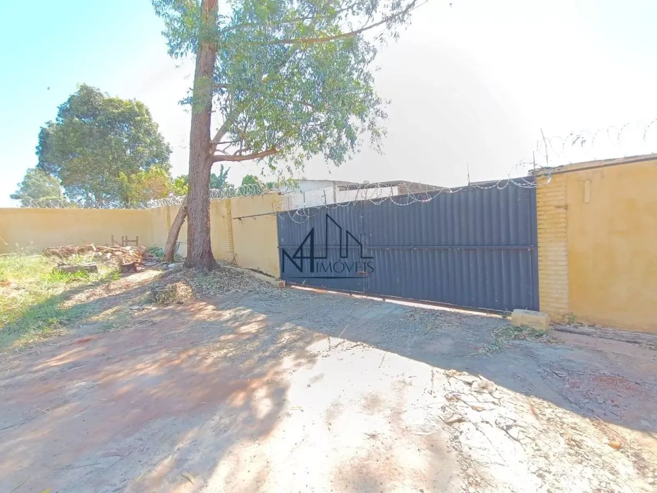 Área de 2.600 m² - Polo Industrial - Aparecida de Goiânia GO