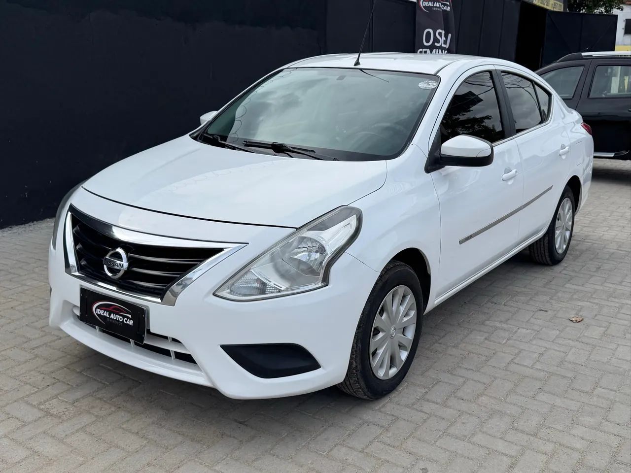 Nissan Versa 2017