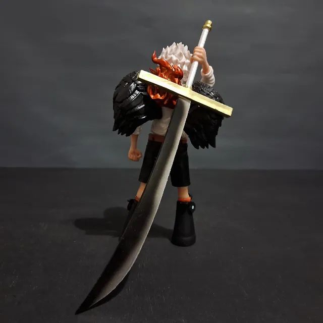 Boneco em PVC do S-hawk Serafins One Piece 16 Cm - Foto 5