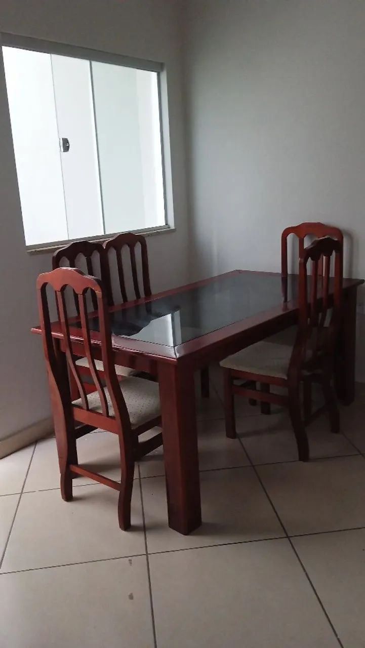 Mesa 6 cadeiras 