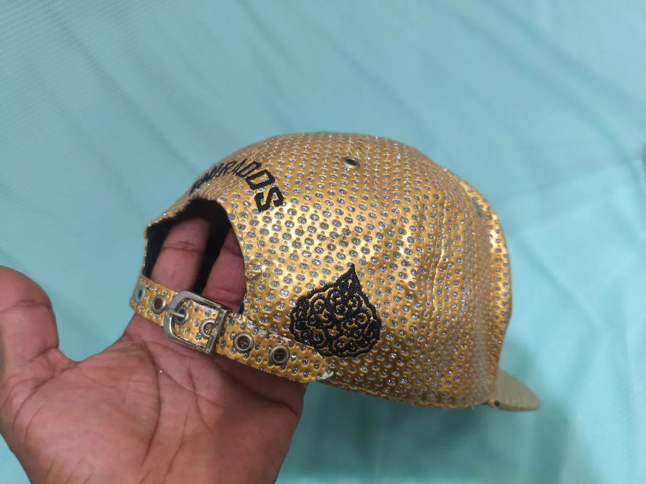 Boné cravejado exclusivo  - Foto 2