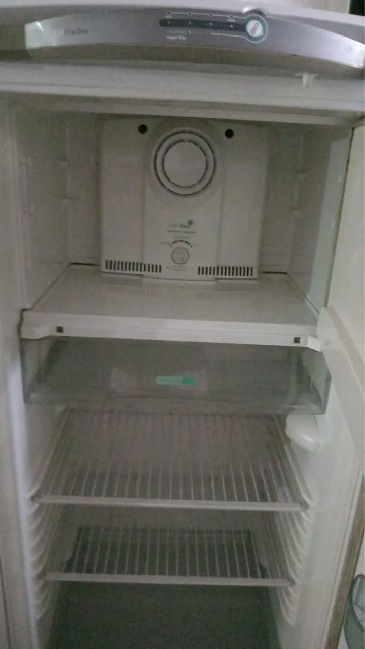 GELADEIRA FROST FREE - Foto 2