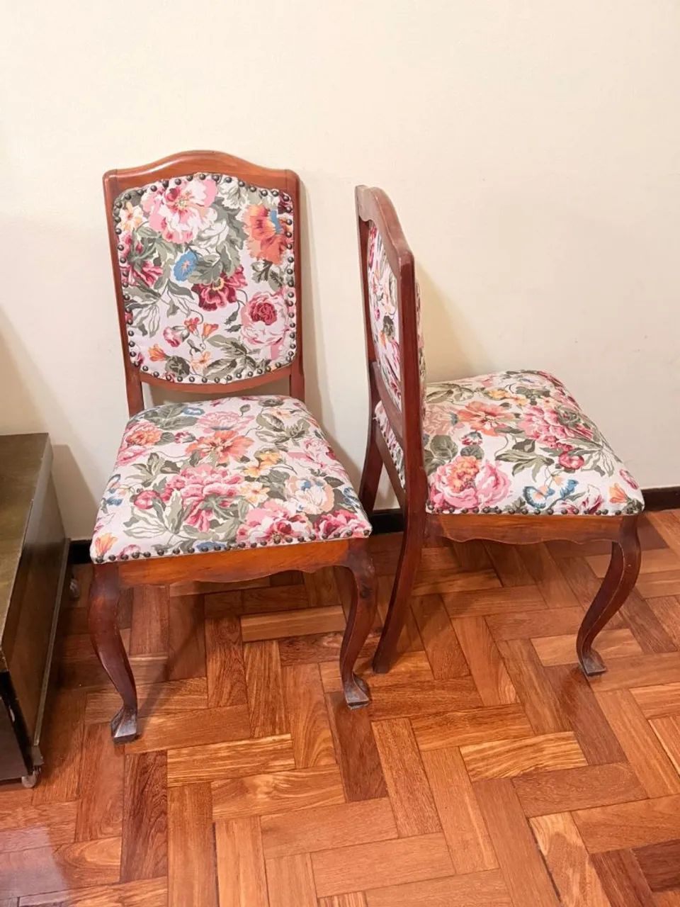 Cadeiras Chipandelle reformadas - Foto 3