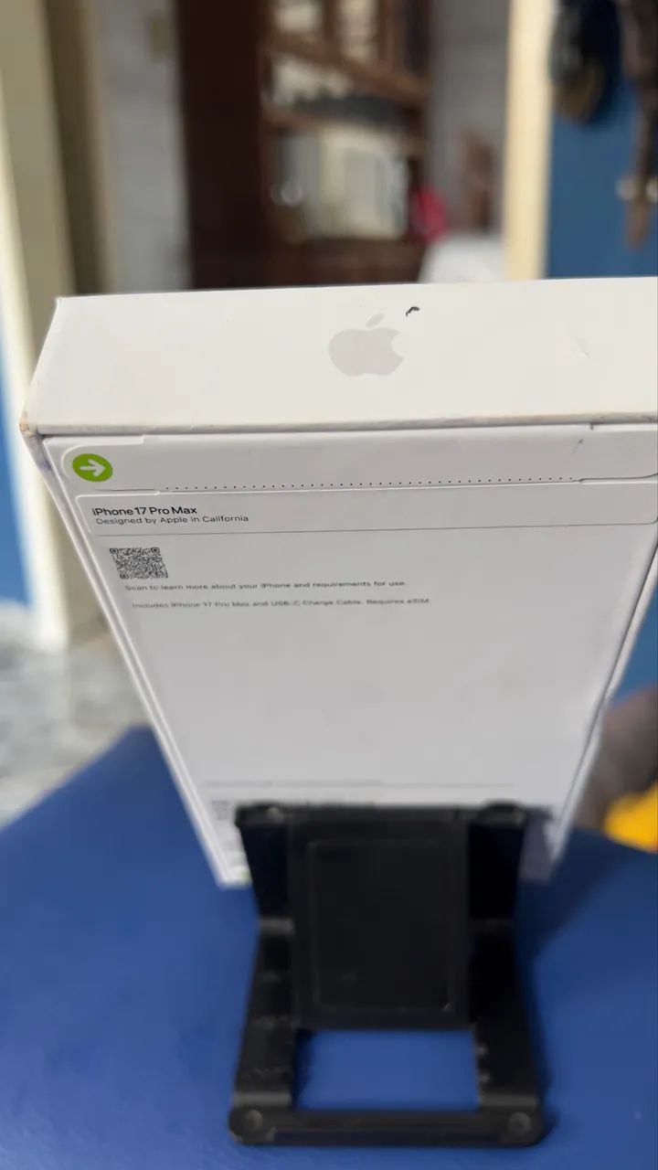 iPhone 17 Pro Max - 256GB - Prata - Foto 2