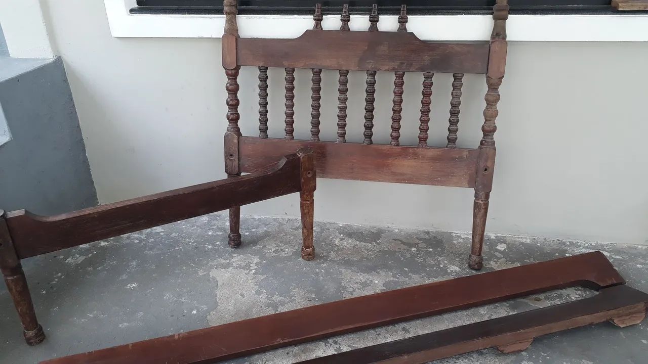 Cama solteiro madeira