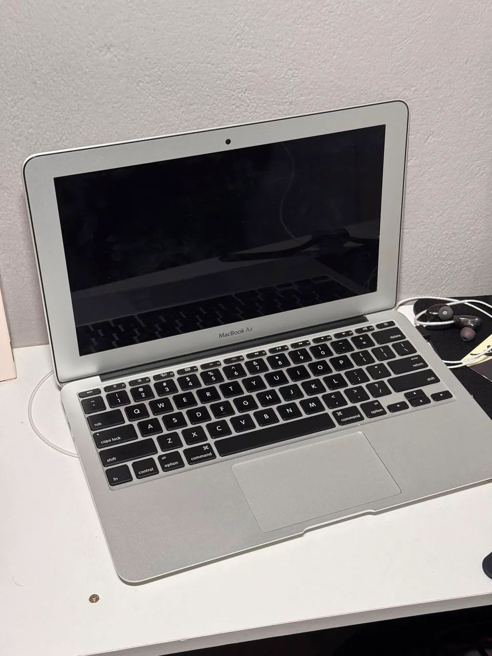 Vendo ou troco por iPhone (notebook MacBook Air ) - Foto 3