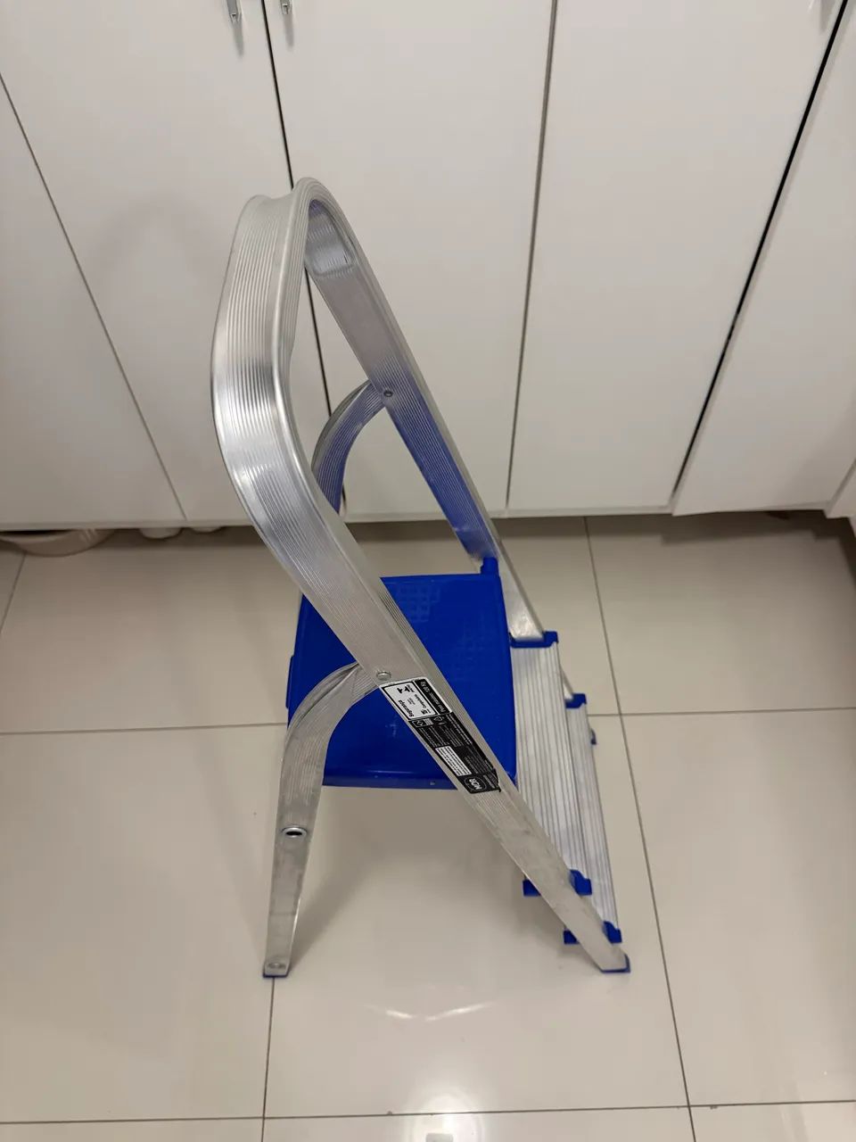 Escada Mor em Alumínio com Plataforma | Suporta 120kg | NOVA - Foto 4
