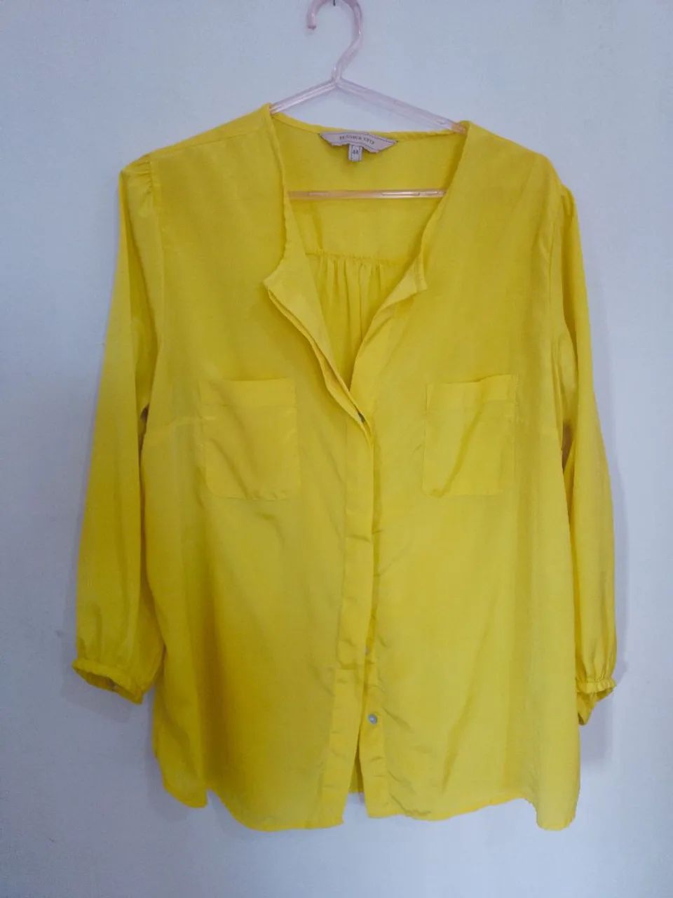 Camisa social amarela seda