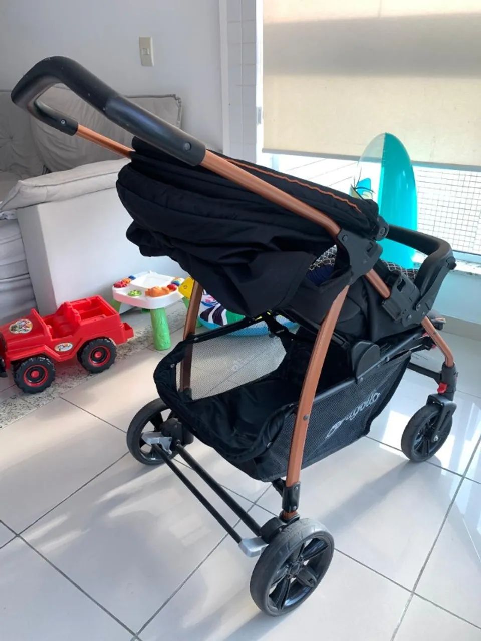 Carrinho Burigotto Ecco SEMINOVO + bebê conforto c/ BASE mesma marca - Foto 2