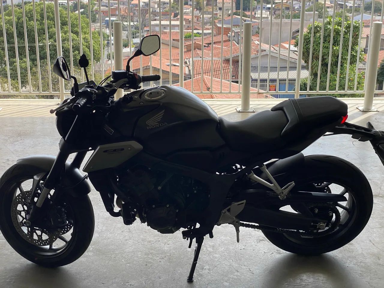 Vendo cb 650r  - Foto 4