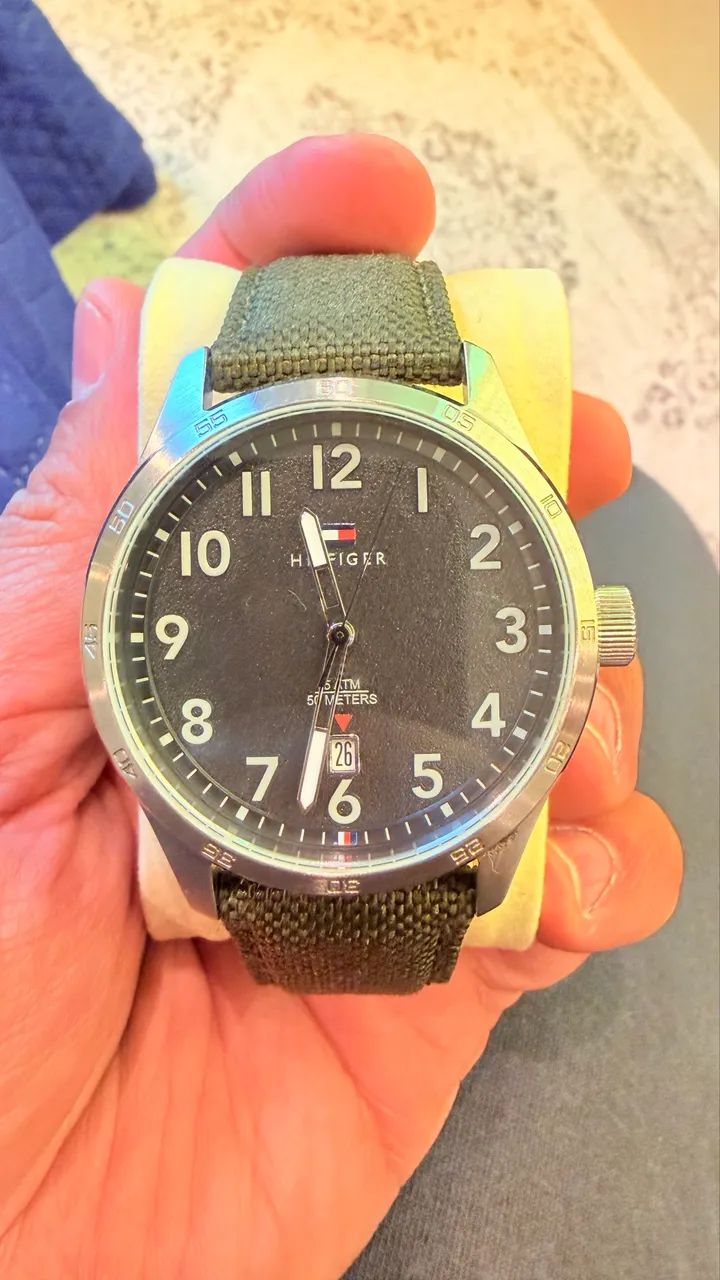 Relogio Tommy original - pulseira tecido e couro
