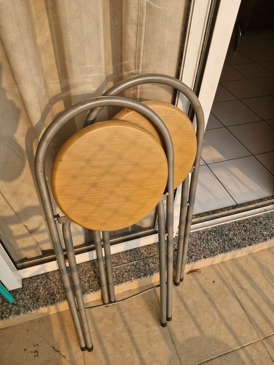 2 cadeiras de balcão  - Foto 2
