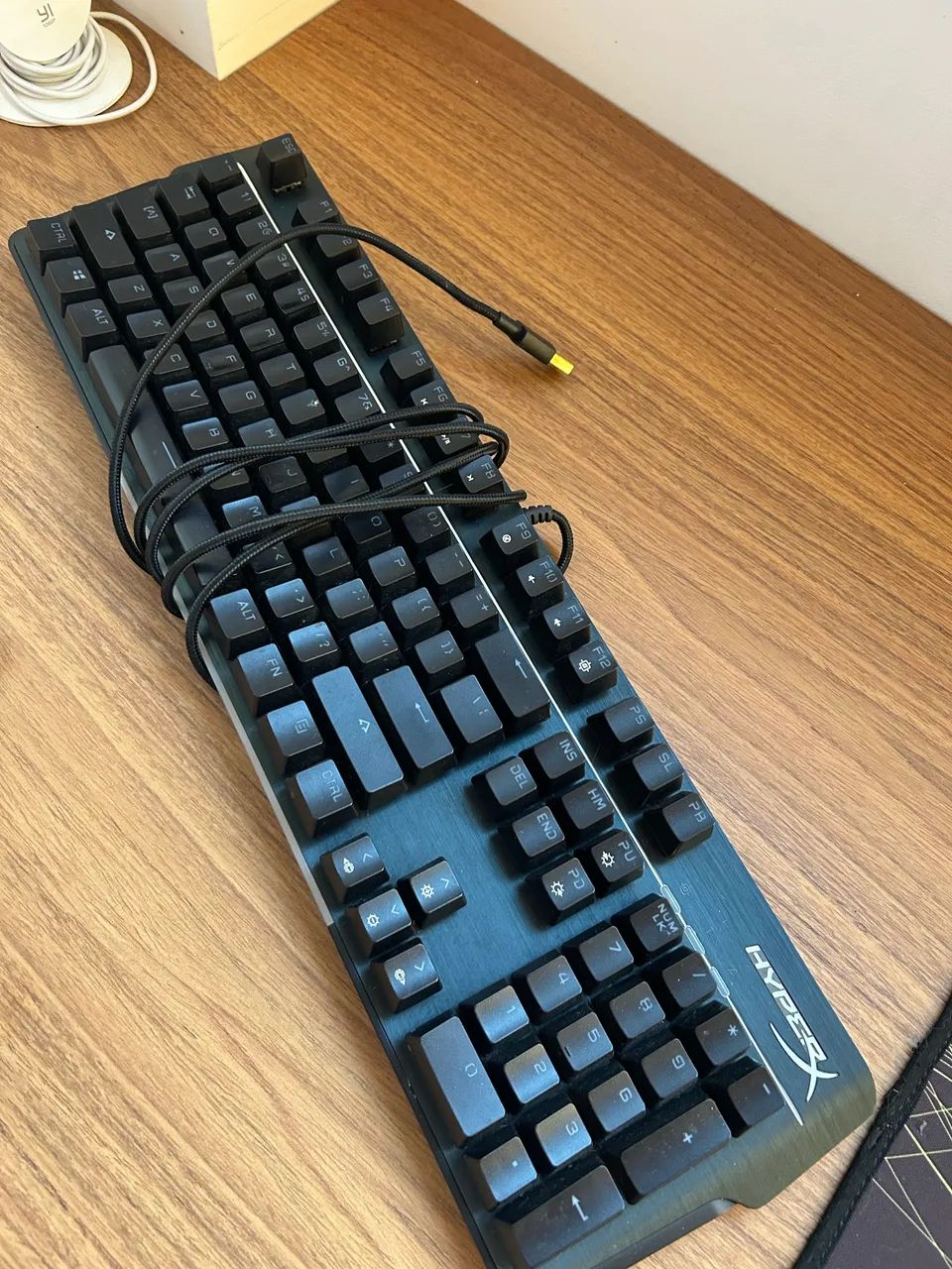 Teclado Mecanico Hyper x Mars RGB - Foto 3