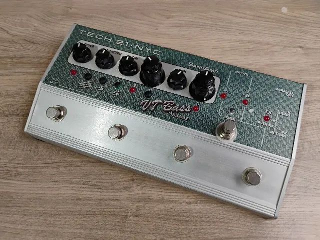 Preamp Tech 21 Vt Bass Deluxe - Sansamp SVT - Instrumentos