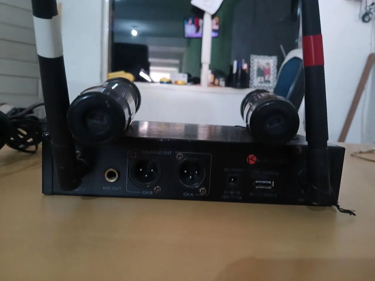 Microfone  KADOSH duplo  muito novo - Foto 4