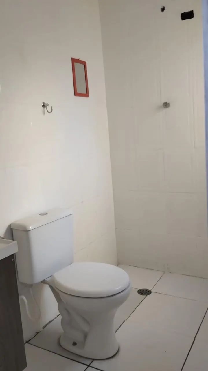 Aluga se casa 3 cômodos  - Foto 4