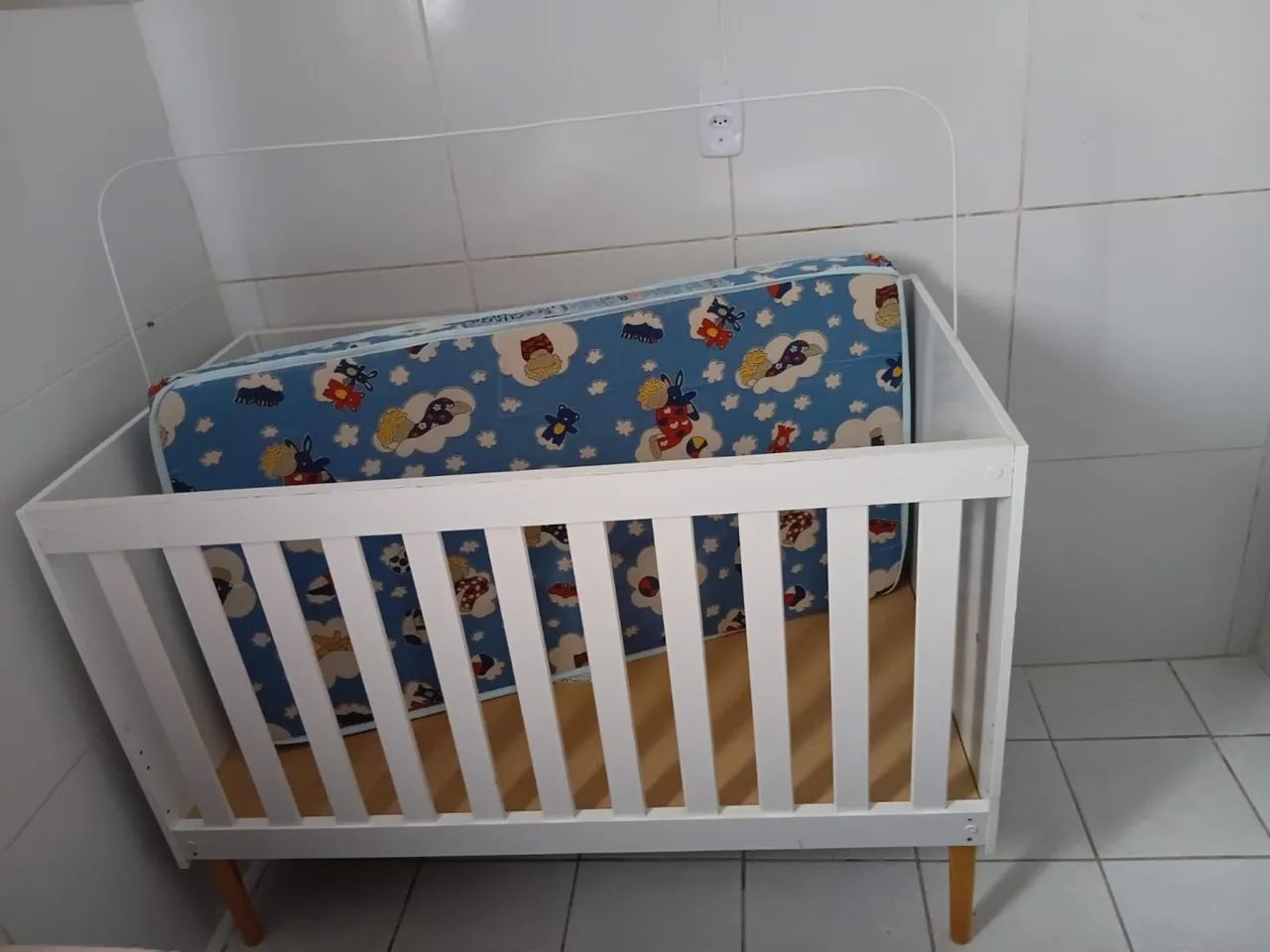 Berço + colchão 