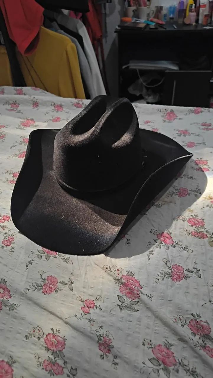 Chapéu estilo cowboy americano 