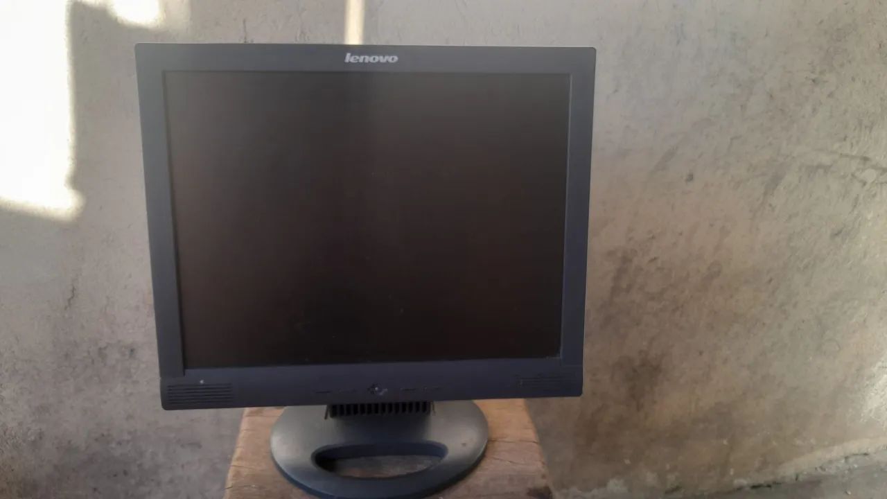 Monitor VGA usado