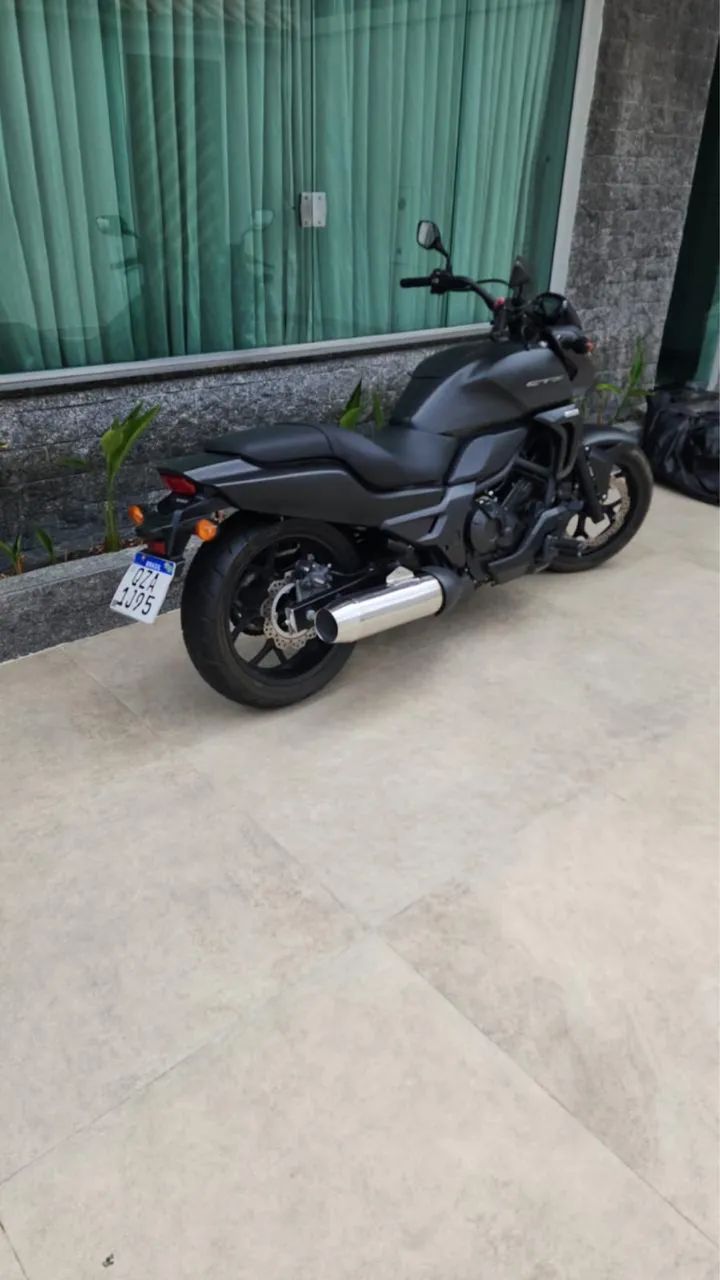 Honda CTX 700 