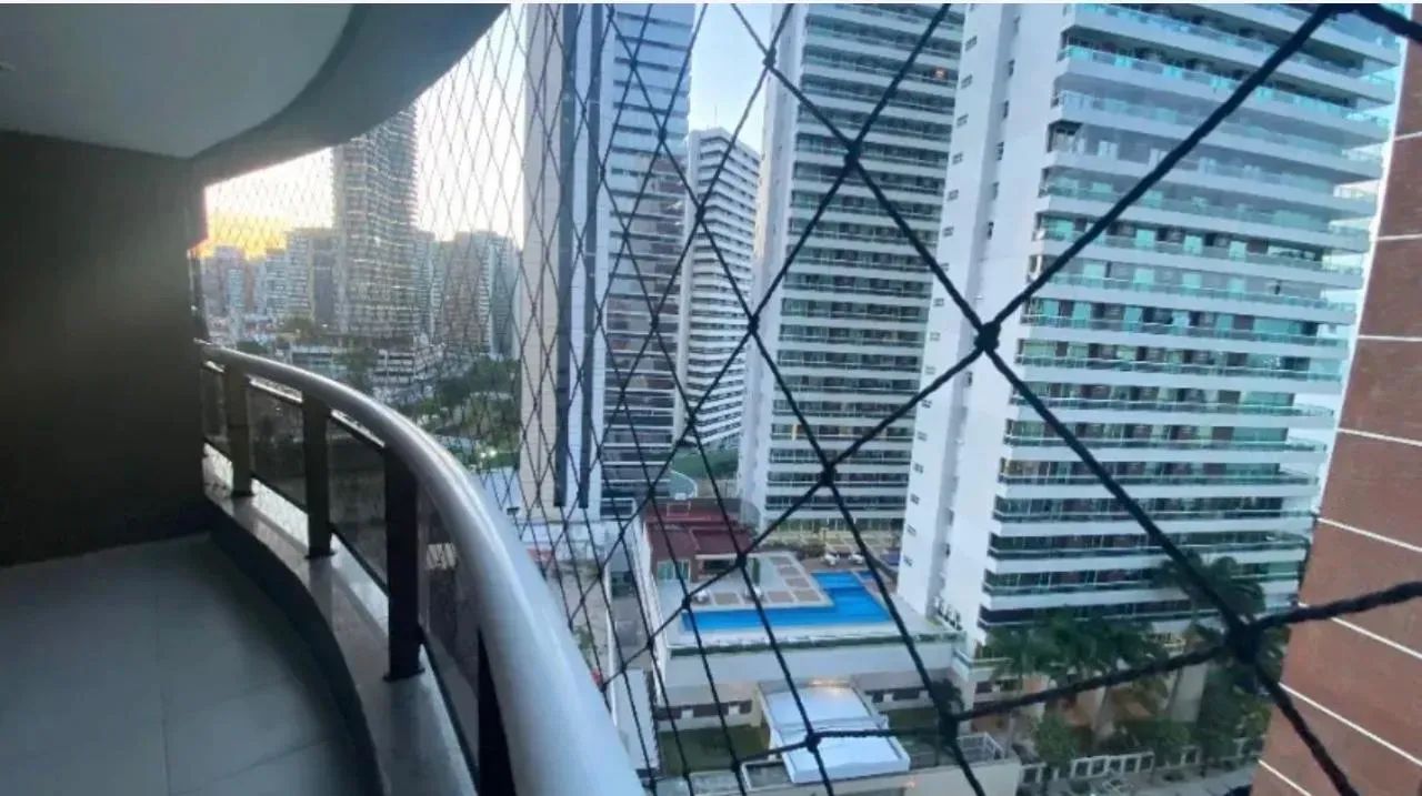 Alugo apartamento mobiliado com três dormitórios - Foto 2