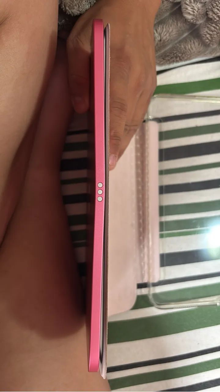 Ipad A16 11 geração, acompanha carregador completo original - Foto 3