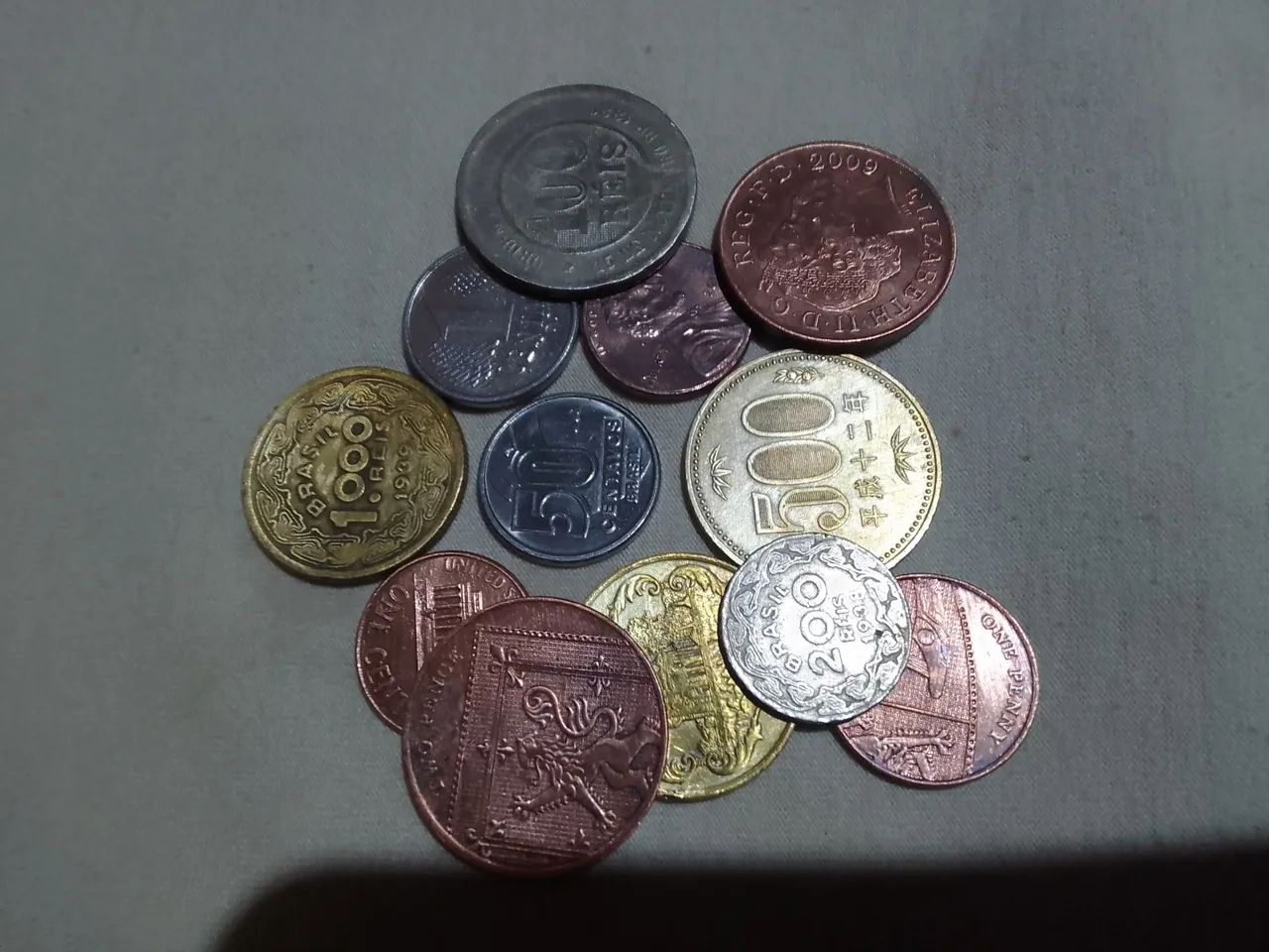 Moedas colecionadores amadores e profissionais 