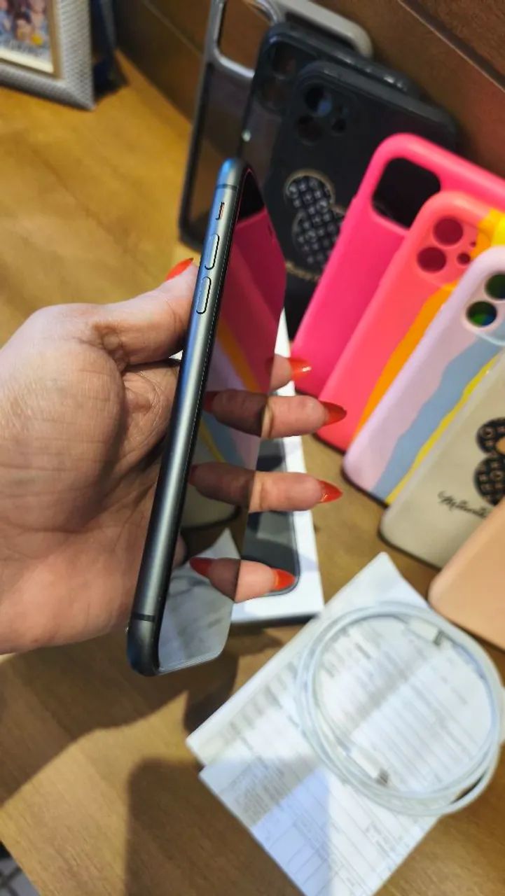 iPhone 11- excelente estado - Foto 3
