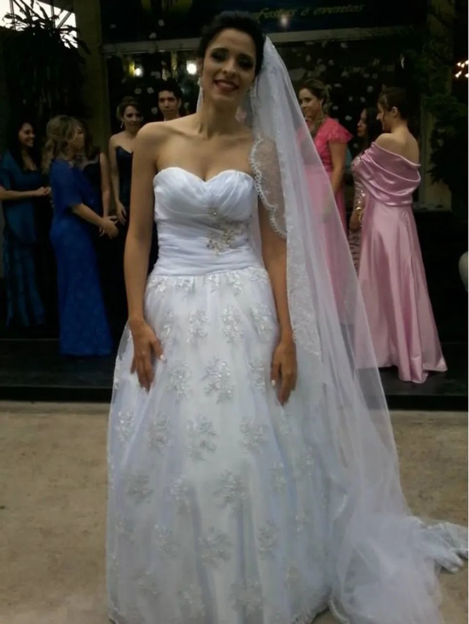 Vestido de noiva com véu tamanho P