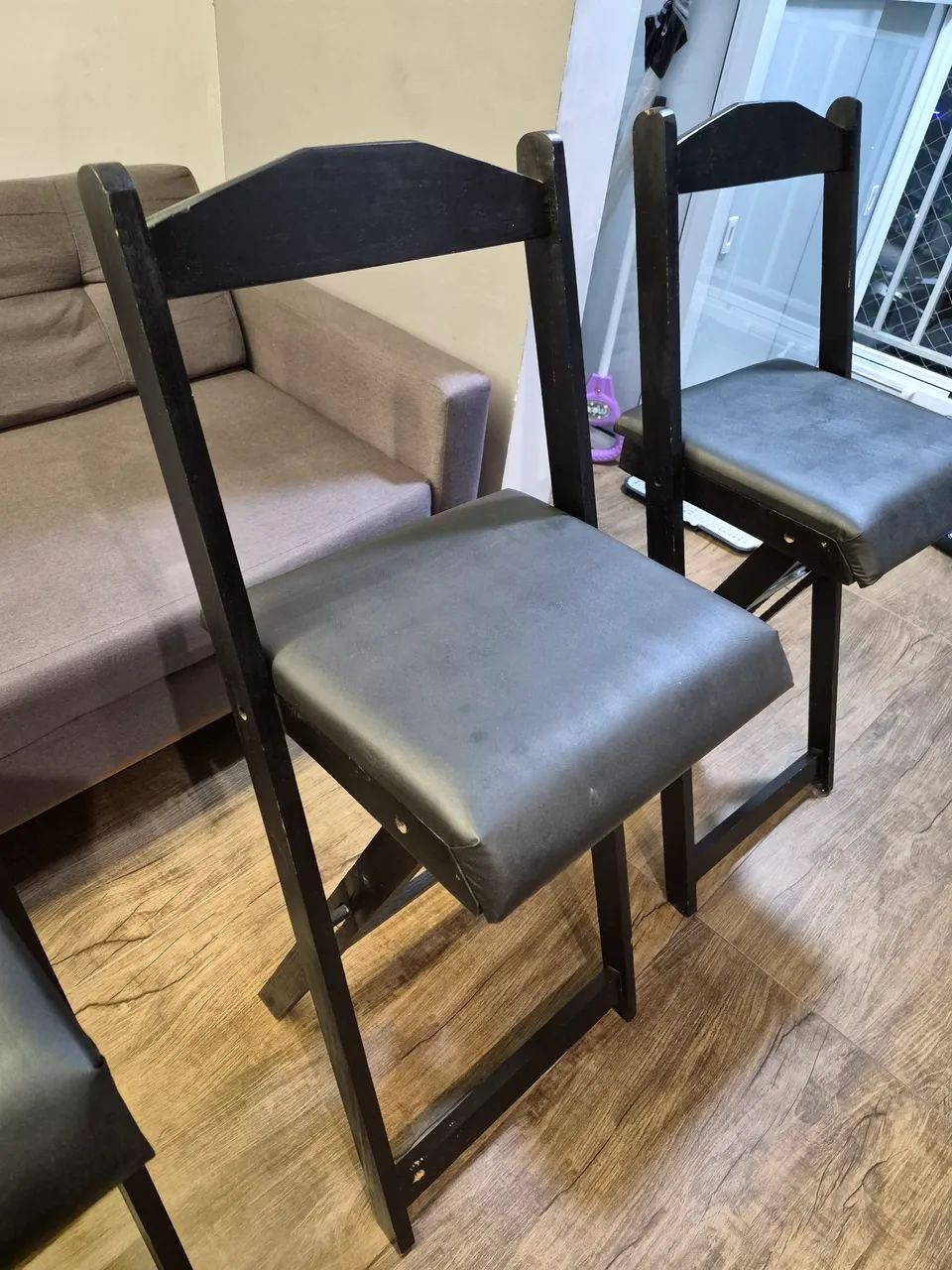 Conjunto com 4 cadeiras altas bistrô preta - Foto 4