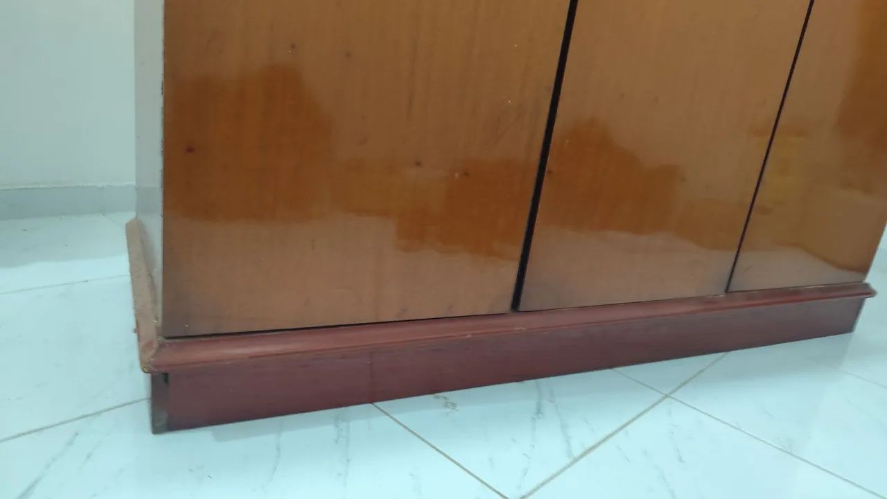 Guarda roupa madeira maciça  - Foto 4