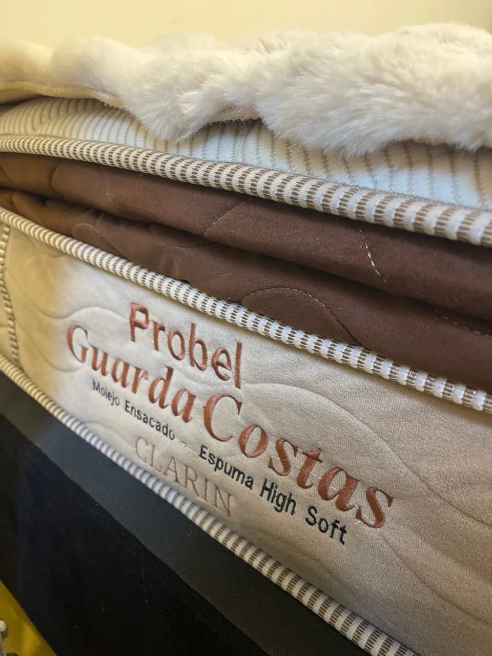 Cama de solteiro - Colchão e base com pés - Foto 4