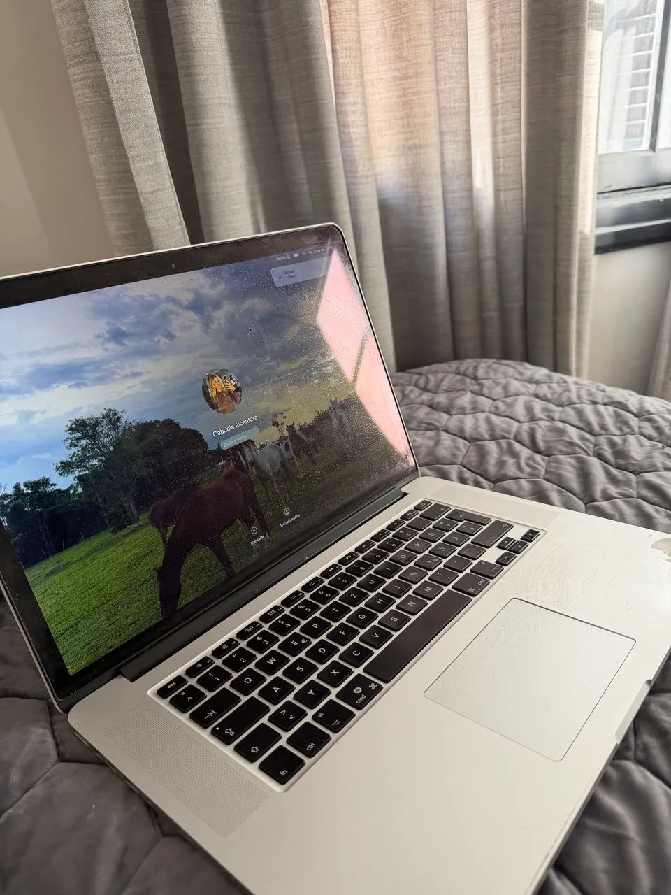MacBook Pro Retina 15? Mid 2015 - i7, 16GB RAM - Foto 3