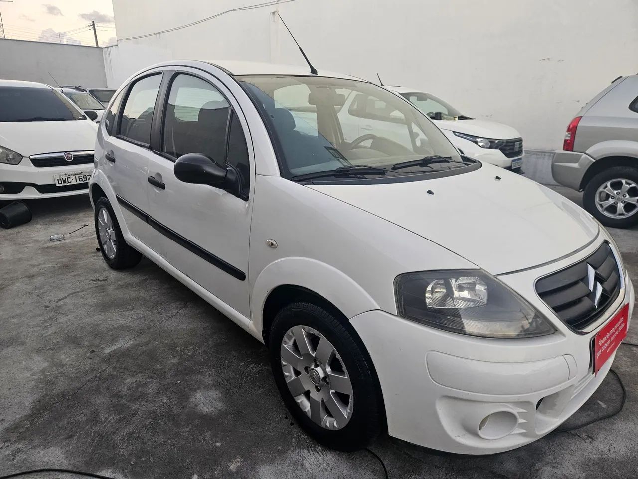 Citroën C3 GLX 1.4/ GLX SONORA 1.4 FLEX 8V 5P 2012