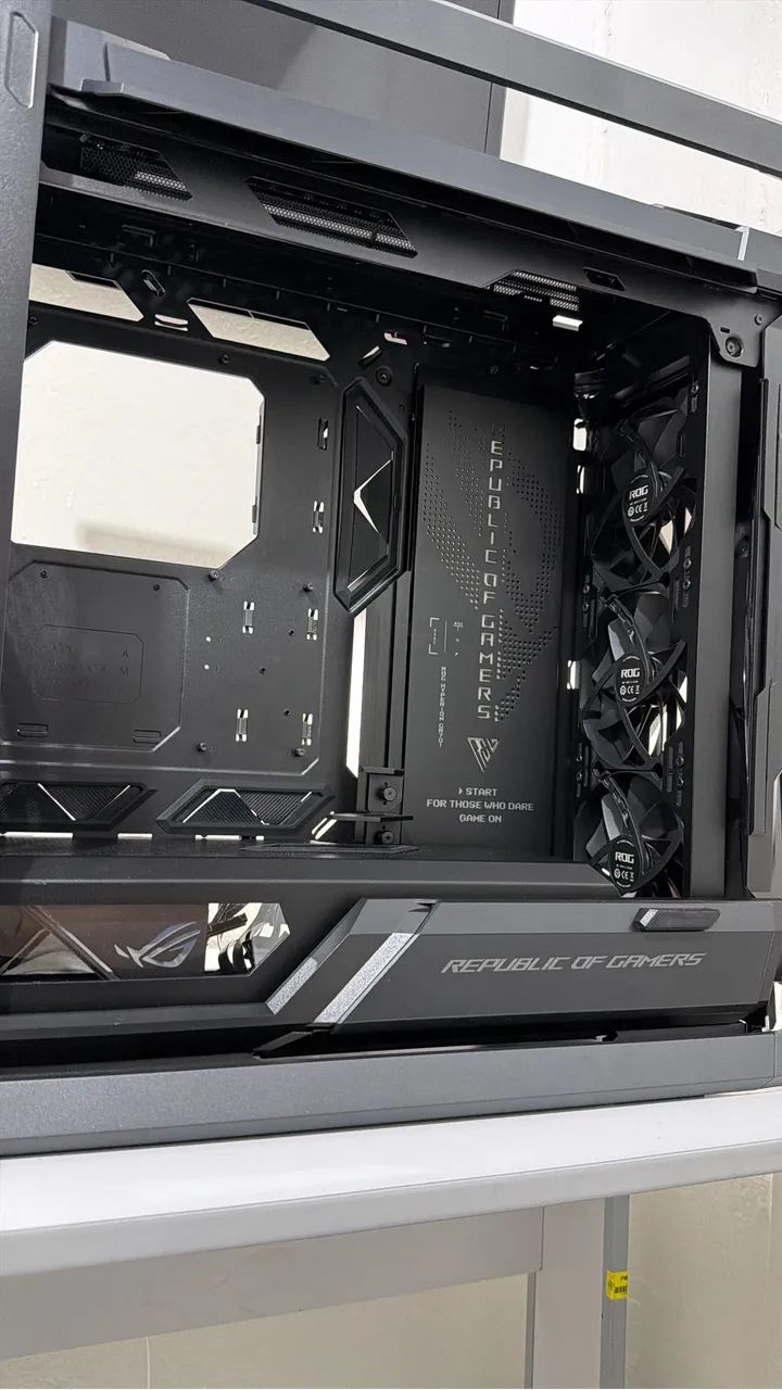 Asus Rog Hyperion  - Foto 2