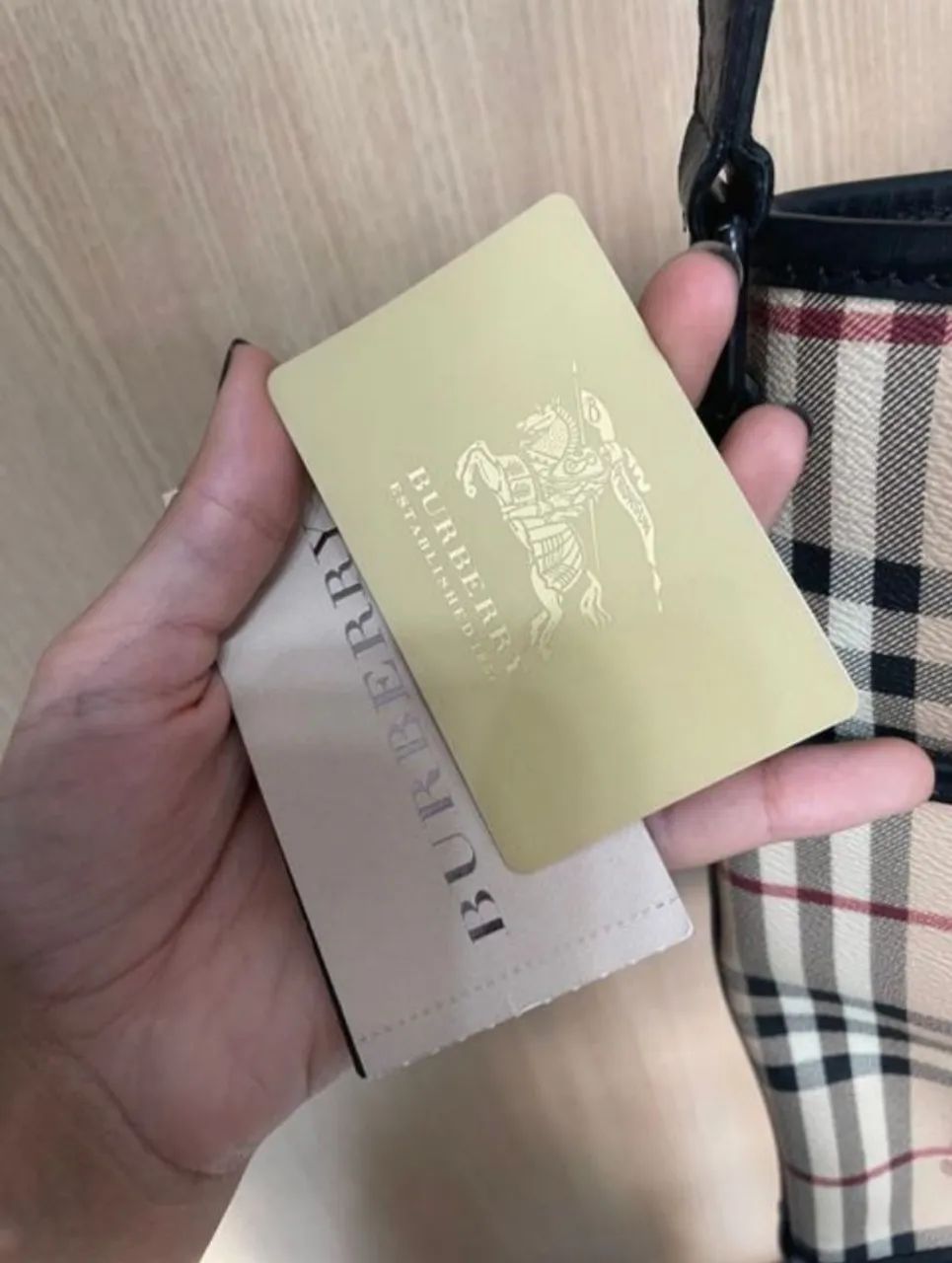 Bolsa grande  BURBERRY nova e legítima  - Foto 2