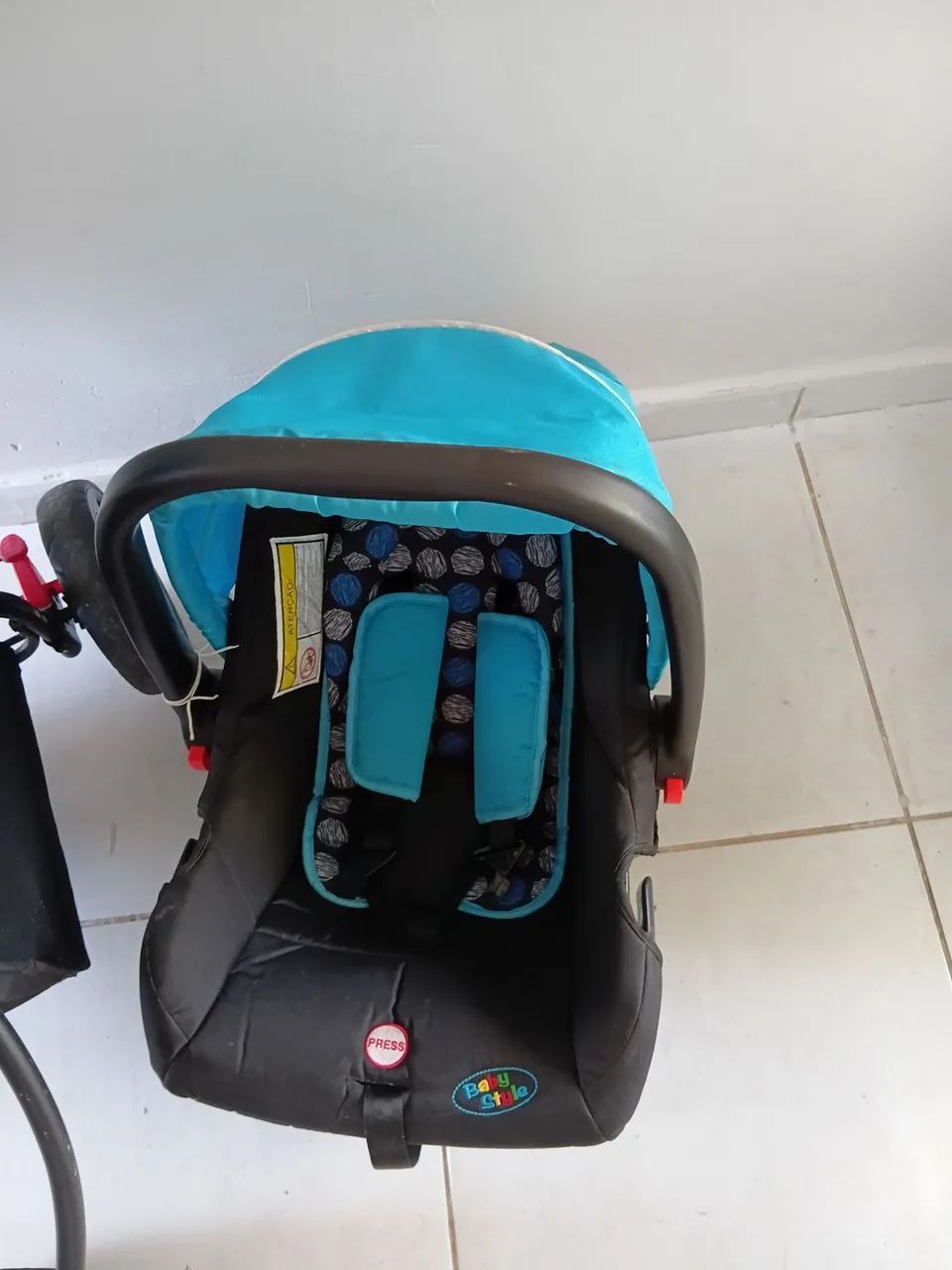 Vende-se bebe conforto e carrinho de bebe  - Foto 4