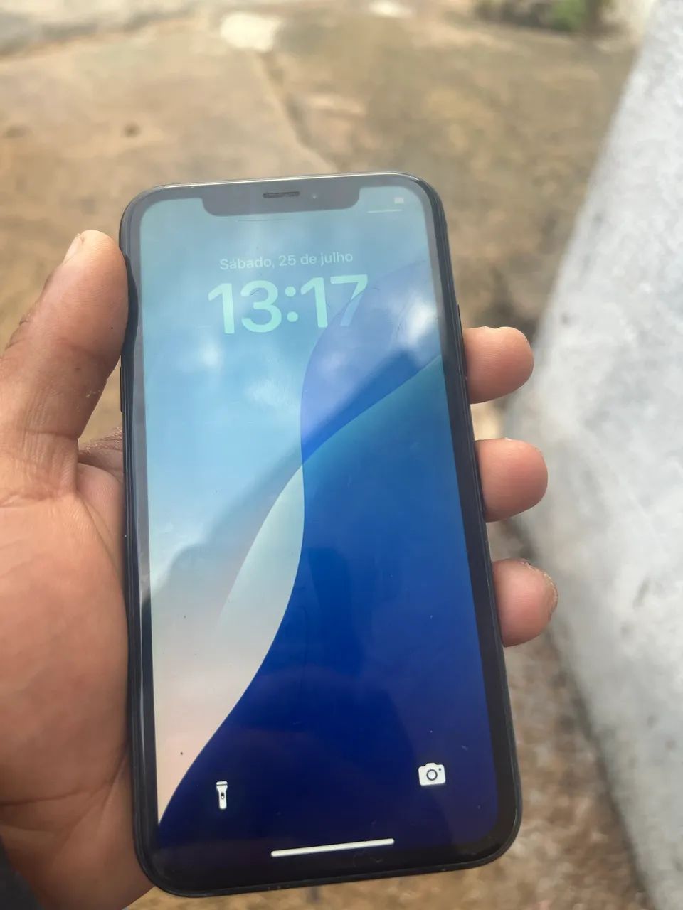 Vende-se iPhone XR 128 G - Foto 2