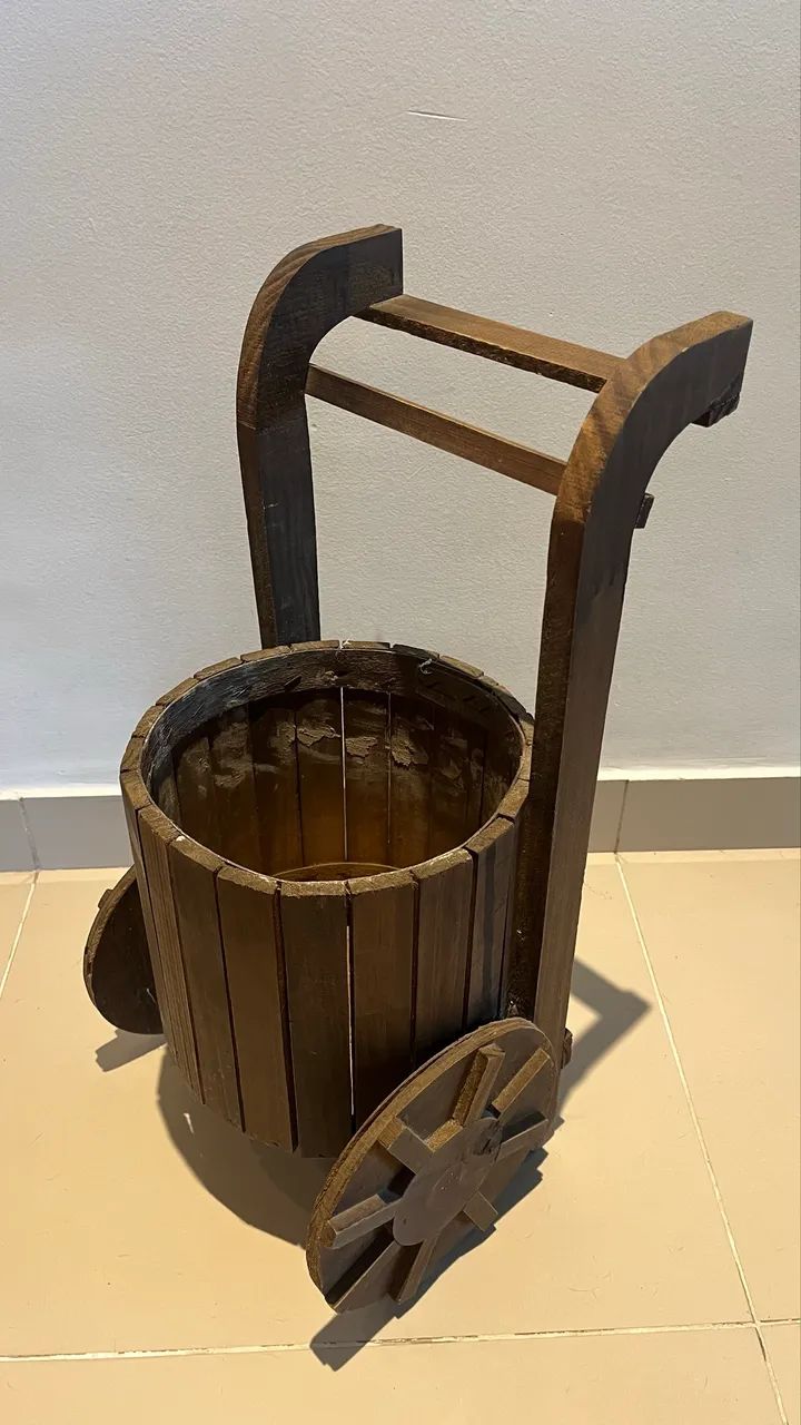 Cachepot Carrinho em madeira - Foto 3