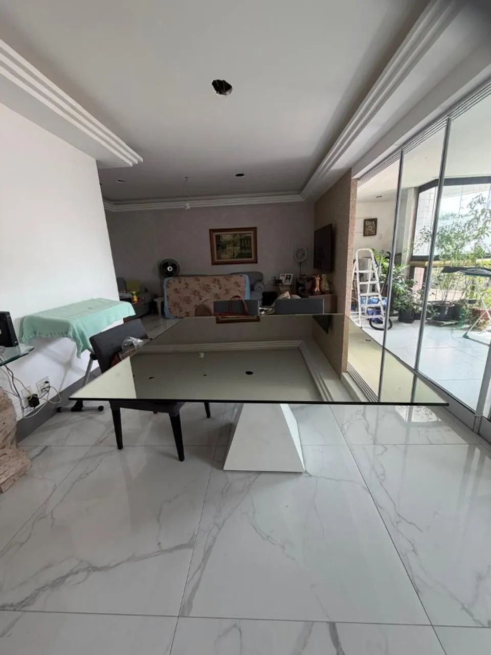 Mesa de jantar quadrada espelhada 140x140cm