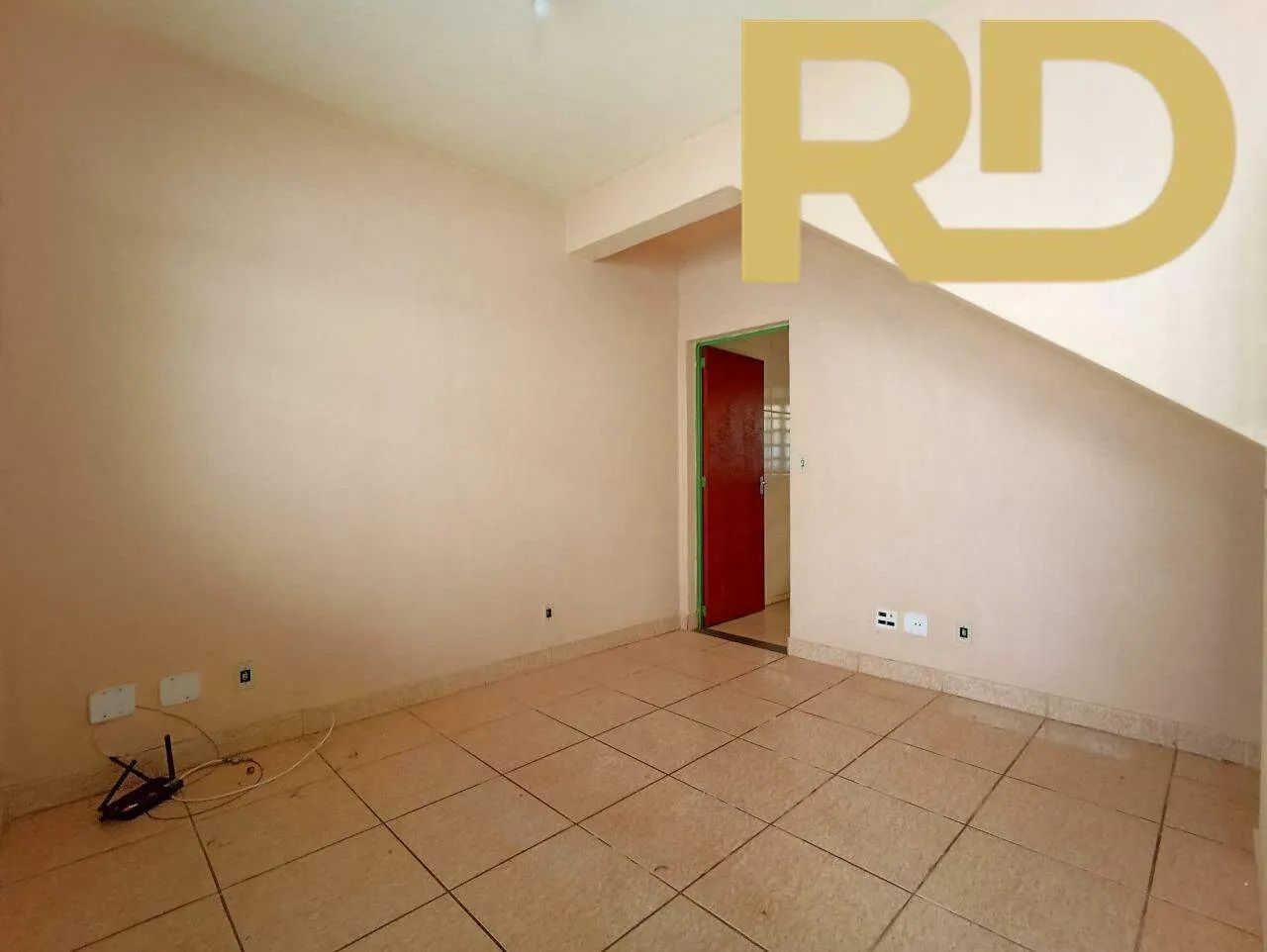 Casa Geminada de 02 quartos no Saudade - Foto 2