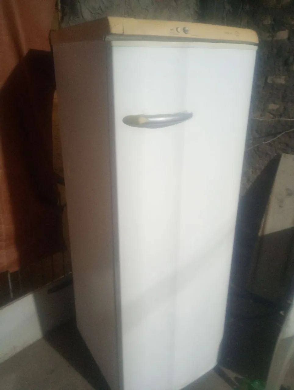 É na geladeira toda boa ZAP *21