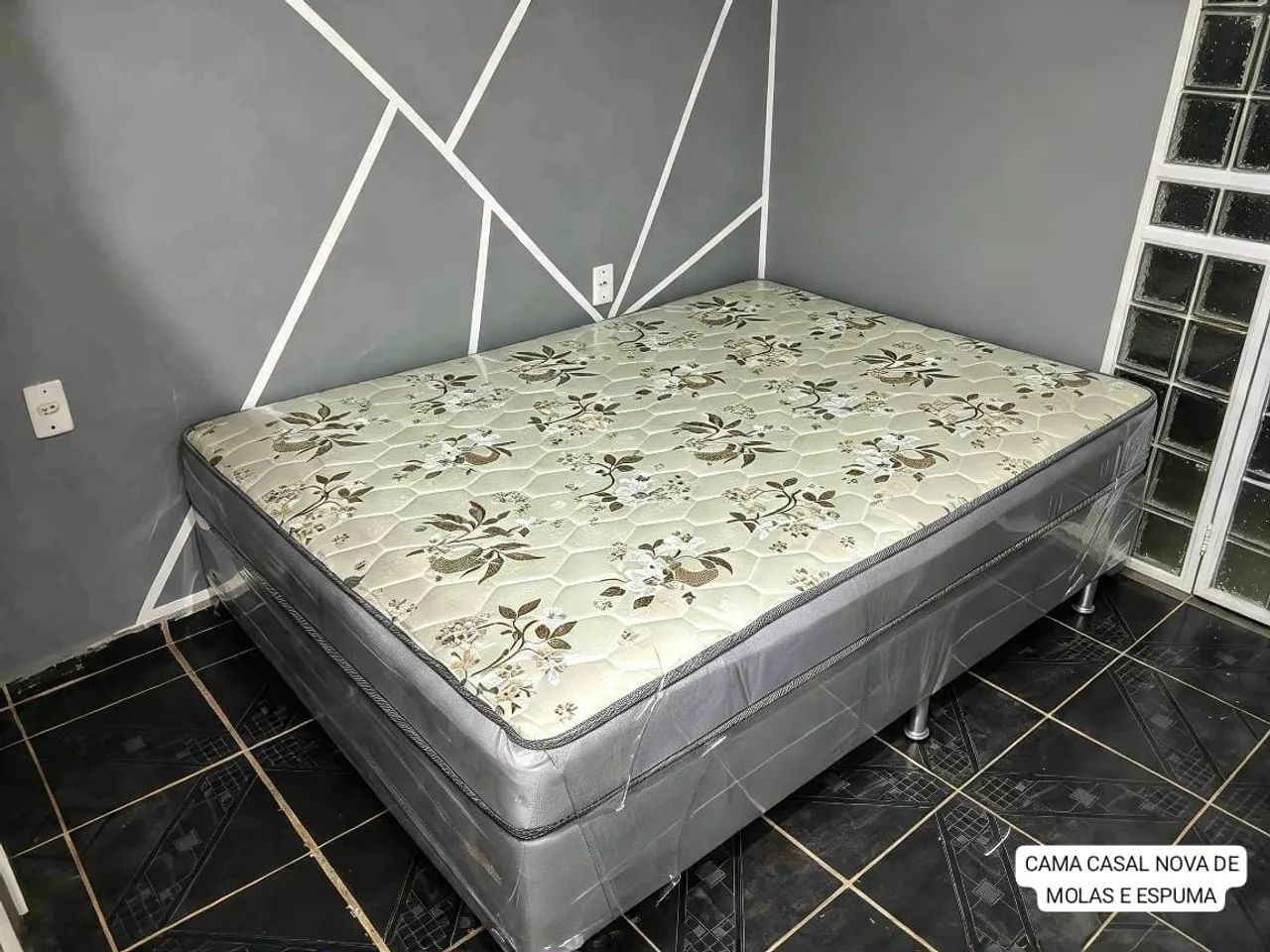 Cama Box Casal De Molas E Espuma 